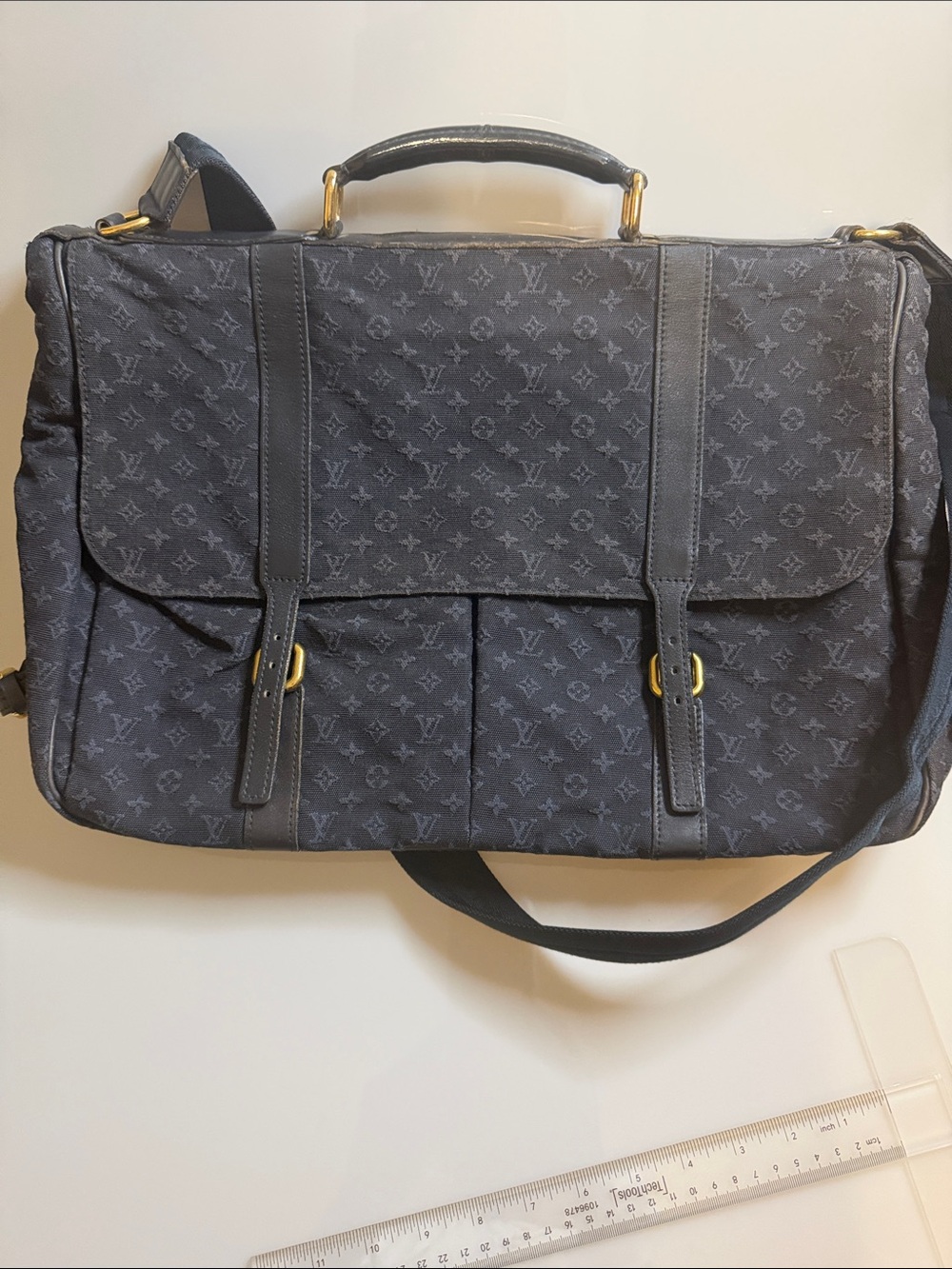 Louis Vuitton  Monogram Canvas Messenger Bag